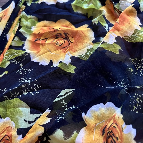 Floral print fringe kimono style top - Picture 4 of 6